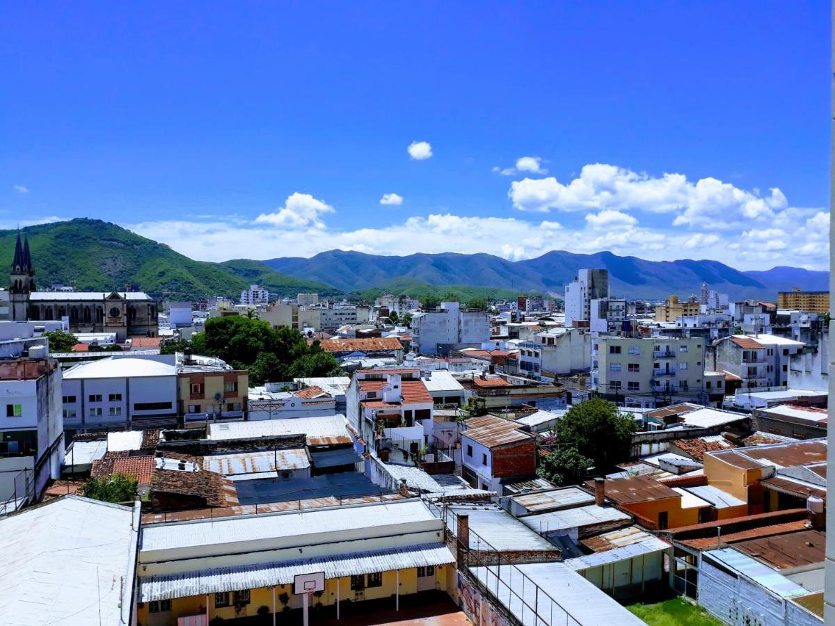 Comodo Y Versatil En Casco Historico Apartment Salta Bagian luar foto